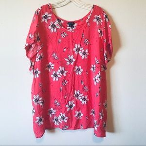 Torrid floral top with ruffle slitted back